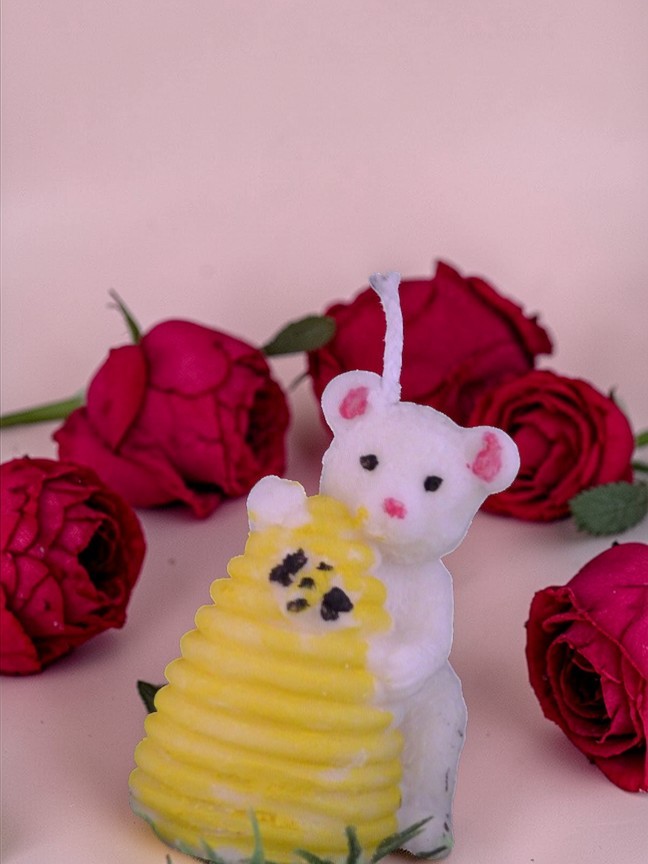 (image for) Beer met Honingkorf Kaars